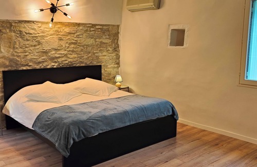Pompignan Bed & Breakfast | Isaure - Chambre Double Avec Salle de Bains Privative