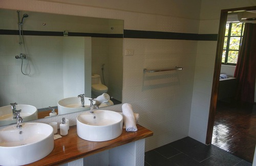 Calape Resort | Isla Hayahay Beach Resort and Restaurant