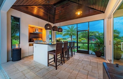 Pine Valley House | Island Breeze