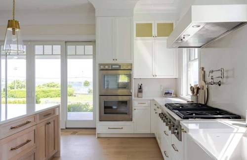 Jamestown House | Island Escape by Stay Newport