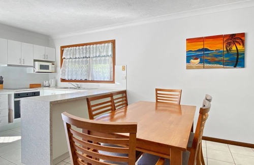 Arcadia House | Island Magic Townhouse 1 - Stylish, affordable and well-equipped, in prime Alma Bay location