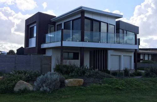 Sunderland Bay House | Island Oasis with uninterrupted ocean views! Sleeps 8