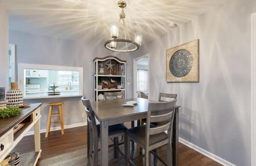 Saint Simons Heights Apartment | Island Square 401