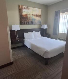 Lake Havasu City Hotel | Island Suites