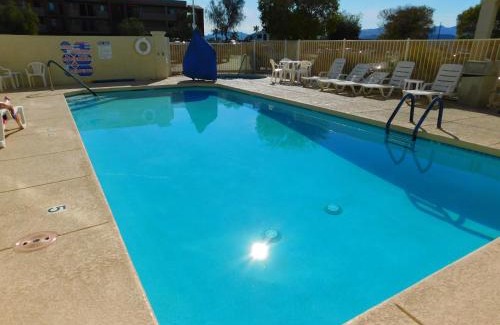 Lake Havasu City Hotel | Island Suites