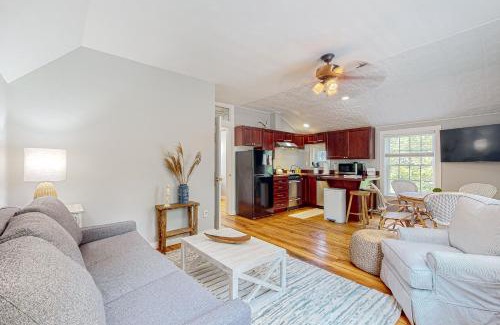 Vineyard Haven House | Island Time