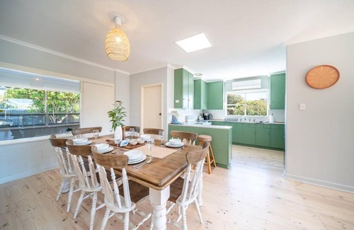 Encounter Bay House | Island View - 3BR WiFi Encounter Bay Beach