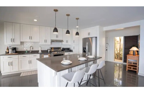 Rosendal Condo | Island View Retreat - Oceanside!