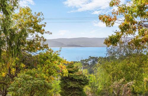 Adventure Bay House | Island Views 2 Br cottage Adventure Bay
