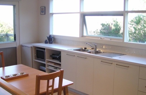 Surf Beach Apartment | Island Views at Surf Beach