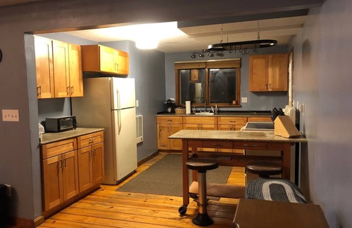 Southwick Apartment | ISLAND WATERFRONT Sleeps up to 8