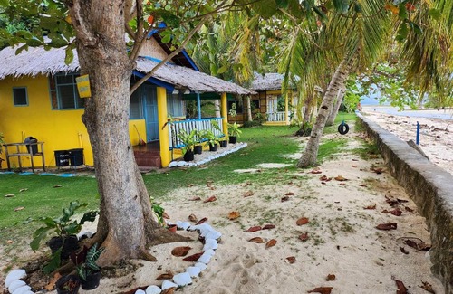 Larena Resort | Islanders Paradise Beach