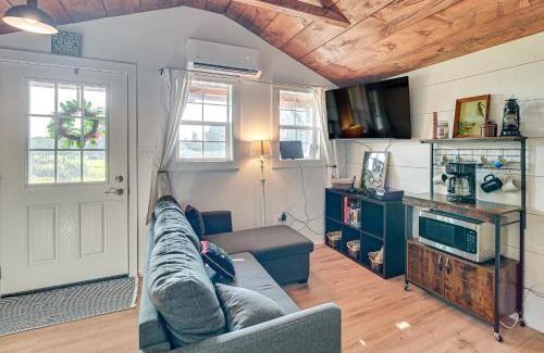Isle La Motte House | Isle La Motte Cabin about 3 Mi to Lake Champlain!