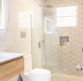 Ocean Park Apartment | Ismael Rivera Villa 1 Ocean Park 4bd 2b