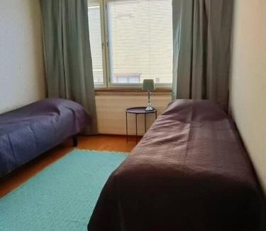 Ylamylly Apartment | Iso kolmio, mahtavalla jokinäkymällä