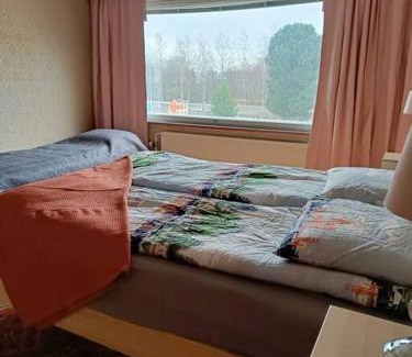 Ylamylly Apartment | Iso kolmio, mahtavalla jokinäkymällä