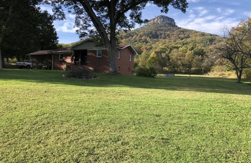 Pinnacle House | Isolate Stay at Pilot Mountain