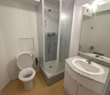 Issy-les-Moulineaux House | Issy Citea Access dayuse Room - Work and Day Rest Timeshare - 2 min tram - Formule Temps Partagé - Navette ile d'Issy Avenue Paris 92320 espace nuit
