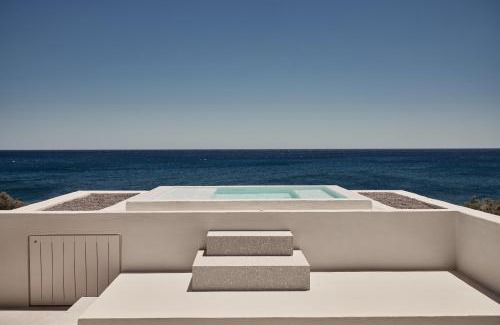 Perivolos Hotel | Istoria, a Member of Design Hotels