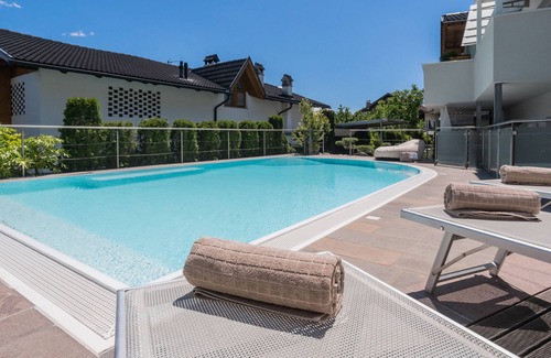 Appiano Sulla Strada del Vino Apartment | Holiday Apartment "Apartment Wieser 2" with Mountain View, Heated Pool & Wi-Fi