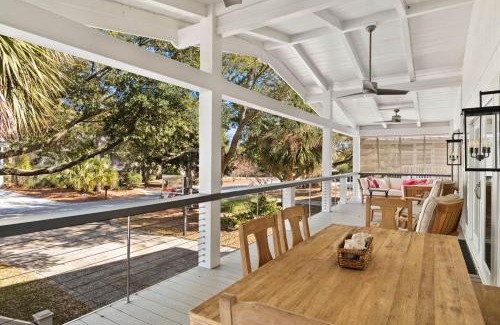 North Litchfield Beach House | It is a Happy Day at the Beach