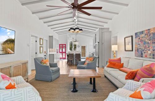 North Litchfield Beach House | It is a Happy Day at the Beach