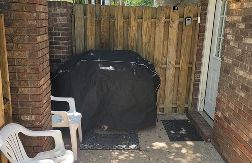 Oxford House | It's Five O'Clock off South Lamar