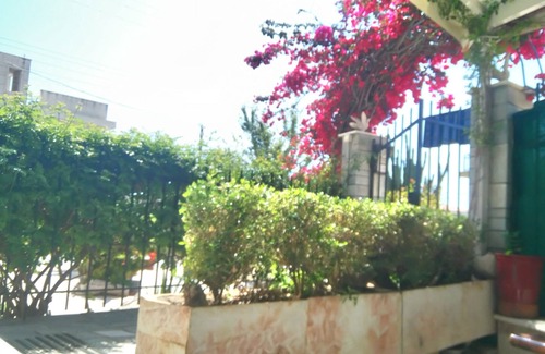 Nea Makri Cottage | IT'S NICE TO BE INPORTANT,BUT IS MORE INPORTANT TO BE NICE