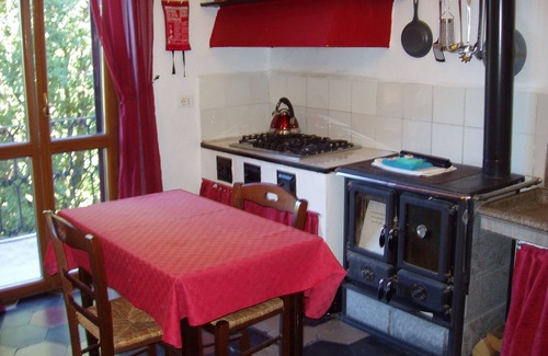 Trisobbio Villa | Italian Country Villa with Swimming Pool and Panoramic Views over Vineyards