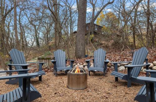 Michiana House | Its a Wonderful Life by Juniper Holiday and Home