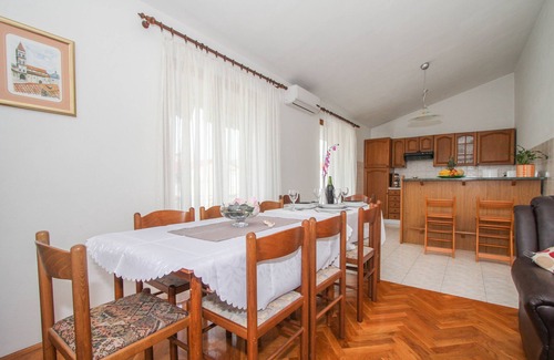 Kastela Apartment | IVAN 1 with 5 bedrooms and 4 bathrooms, for up to 11 persons in Kaštela