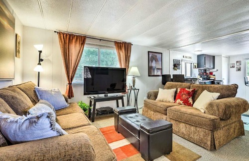 Ivins House | Ivins Retreat with Private Yard and Mtn Views!