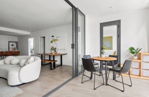 Dee Why Apartment | Ivory Cove Coastal Elegance by the Beach