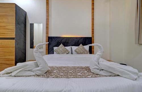 Airoli Hotel | Ivory Suites