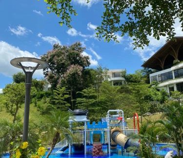 Luong Son Villa | Ivory Villas & Resort - Villa view hồ Lake View