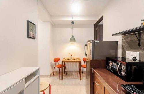 Khar Apartment | Ivy Across Boojee!