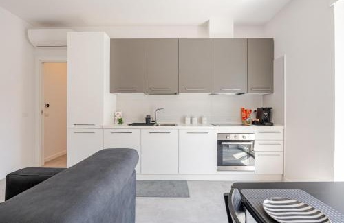 Latina Apartment | IVY - Boston