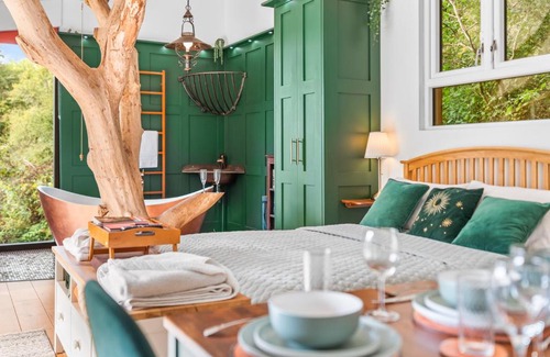 New Forest District House | Ivy Cottage Holiday Cabins