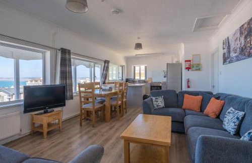 Westleigh Villa | Ivy Cottage with Sea Views