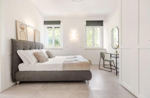 Latina Apartment | IVY - Golden