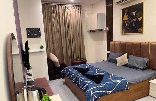 Andheri West Apartment | Ivy Splendour Private Studio B, Oshiwara