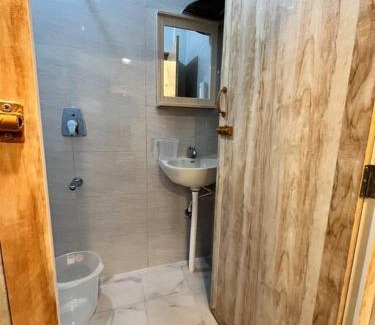 Chennai Apartment | Izi transit stay 19A Airport