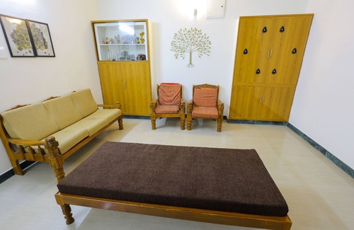 Nanganallur Apartment | Izi Transit Stay