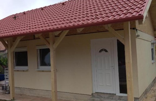 Veresegyhaz House | Jómadarak Nyaralója