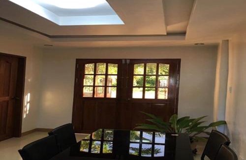 Puerto Princesa City Centre Hotel | J and C Residences