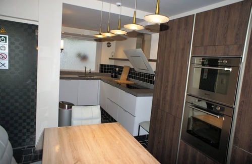Sint-Agatha-Berchem Hotel | J and R Brussels City Apartment