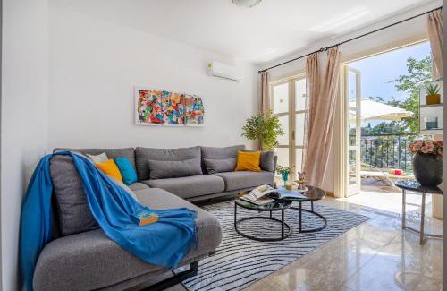 Aphrodite Hills House | J1 Holiday House Adjacent to Aphrodite Hills
