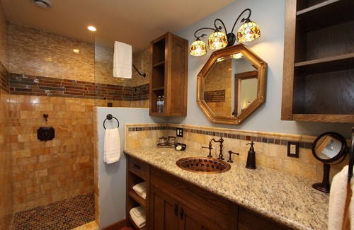 Monterey Bed & Breakfast | Jabberwock Inn