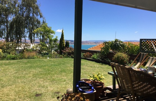 Ahuriri Cottage | Jacaranda Lodge - Napier Hill Holiday Home