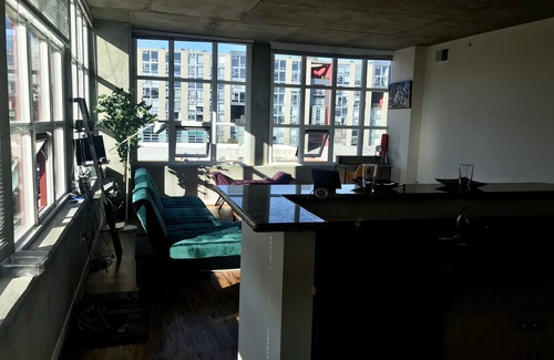 Produce and Waterfront House | Jack London Corner Apt - 15 mins from SF